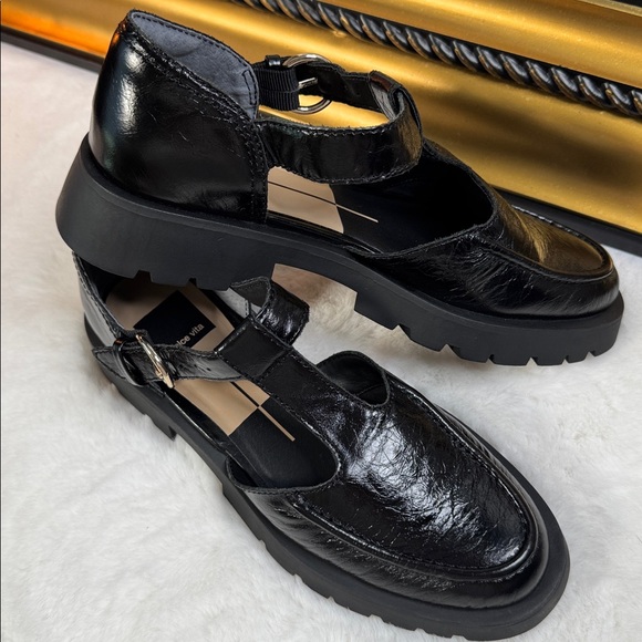 Dolce Vita Shoes - Dolce Vita: Emilio Flats Midnight Crinkle Patent Leather size 6.5 Columbia